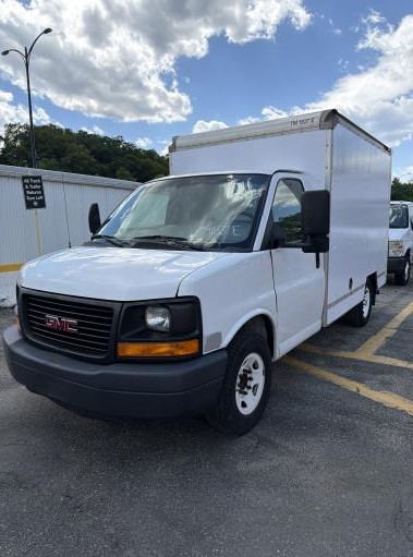 Used 2013 10 ' Box Truck for sale