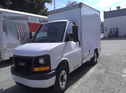 Used 2013 10 ' Box Truck for sale