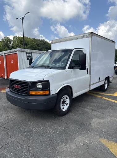 Used 2011 10 ' Box Truck for sale