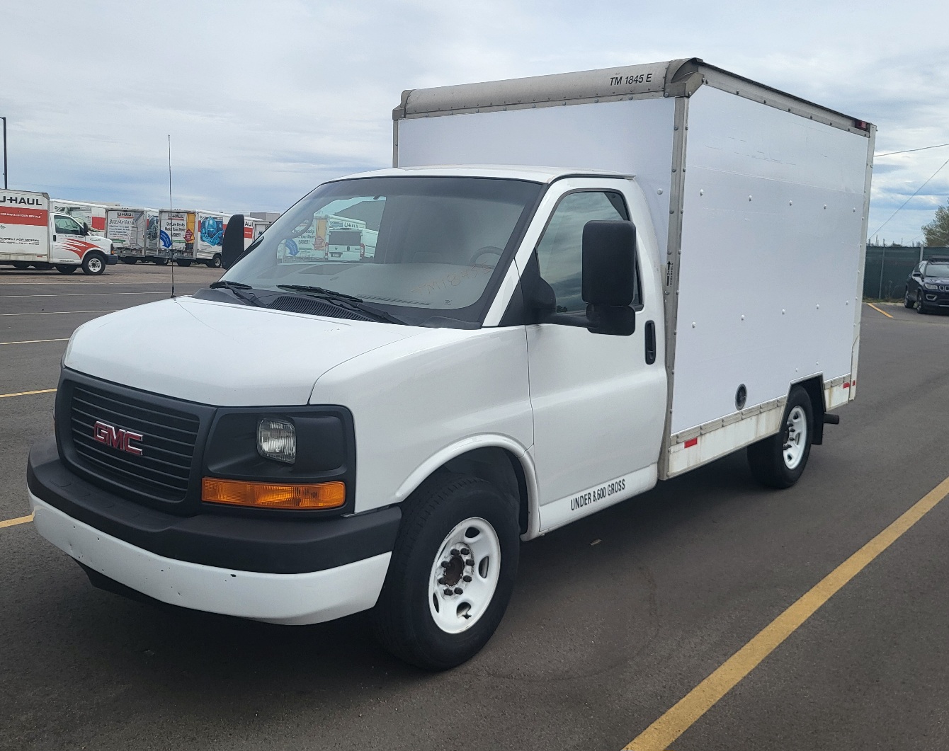 Used 2013 10 ' Box Truck for sale