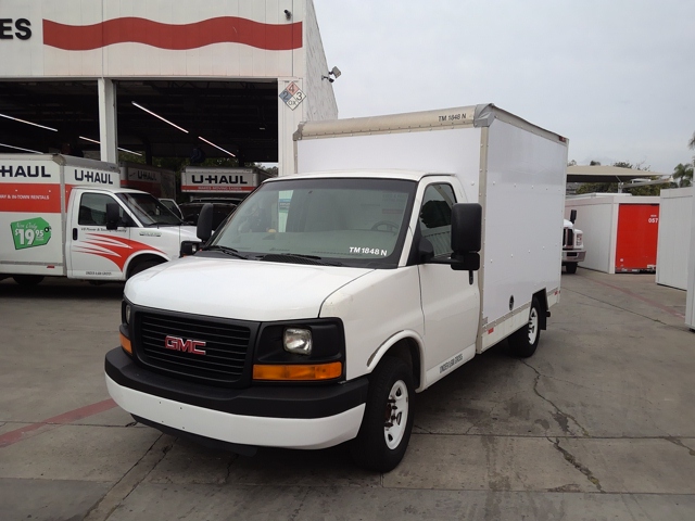 Used 2011 10 ' Box Truck for sale