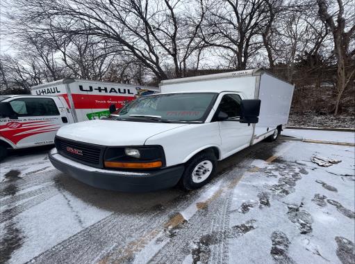 Used 2011 10 ' Box Truck for sale
