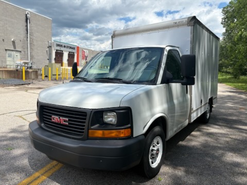 Used 2011 10 ' Box Truck for sale