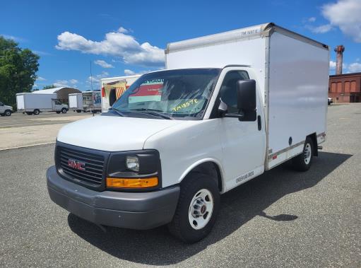 Used 2013 10 ' Box Truck for sale