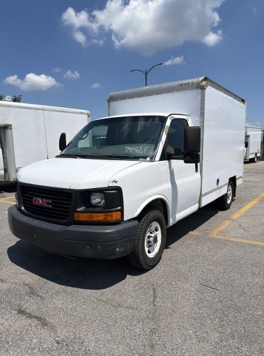 Used 2012 10 ' Box Truck for sale