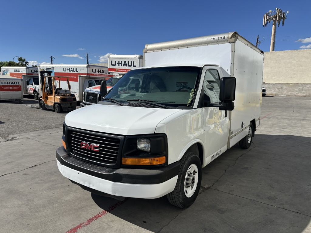 Used 2013 10 ' Box Truck for sale