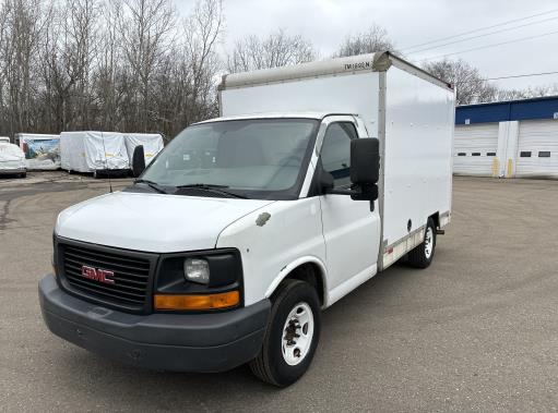 Used 2011 10 ' Box Truck for sale