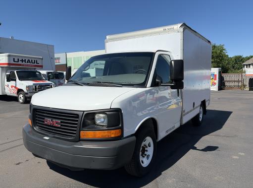 Used 2013 10 ' Box Truck for sale