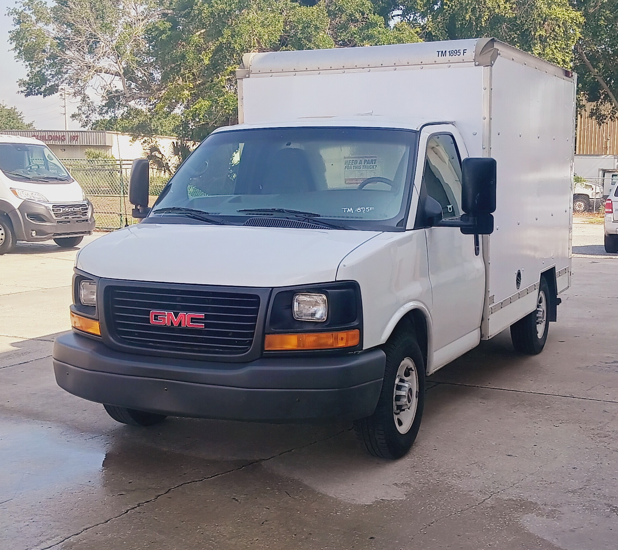 Used 2012 10 ' Box Truck for sale