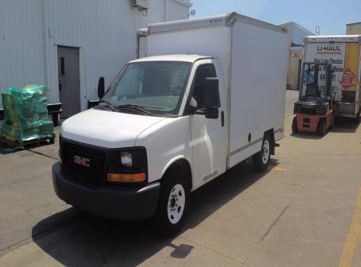 Used 2011 10 ' Box Truck for sale
