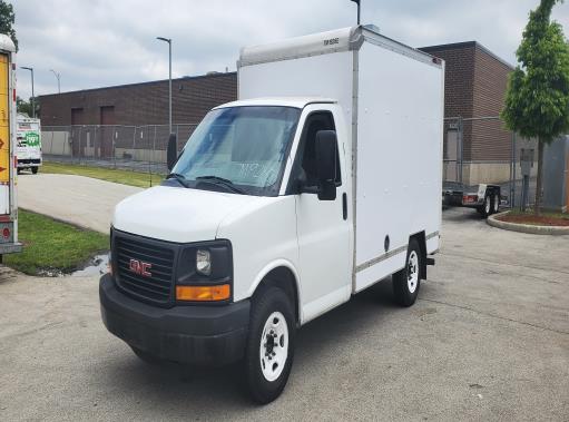 Used 2013 10 ' Box Truck for sale