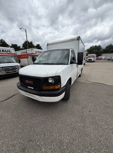 Used 2012 10 ' Box Truck for sale