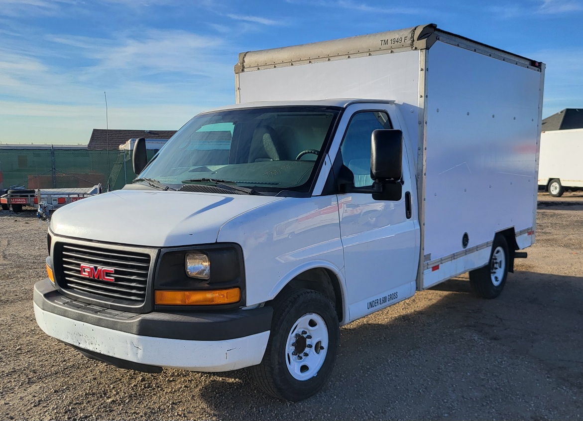 Used 2012 10 ' Box Truck for sale