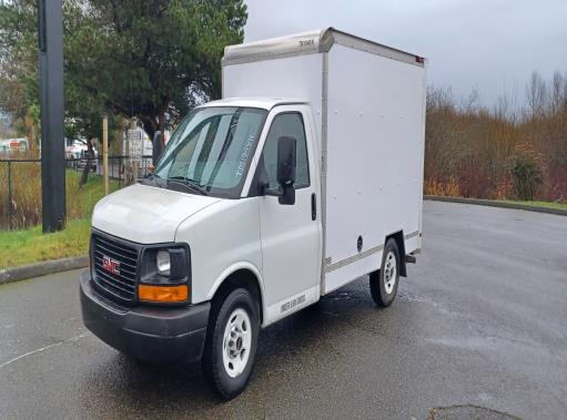 Used 2011 10 ' Box Truck for sale