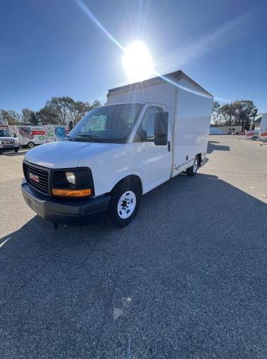 Used 2012 10 ' Box Truck for sale