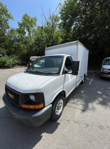 Used 2012 10 ' Box Truck for sale