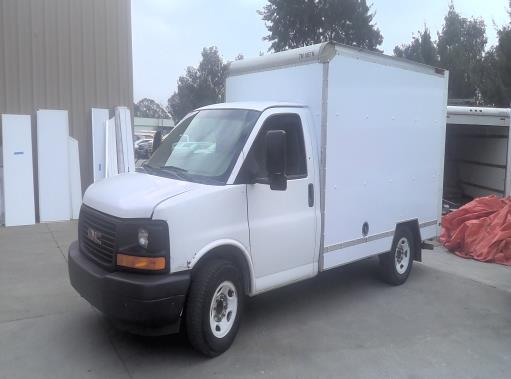 Used 2011 10 ' Box Truck for sale