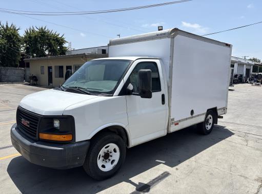Used 2013 10 ' Box Truck for sale