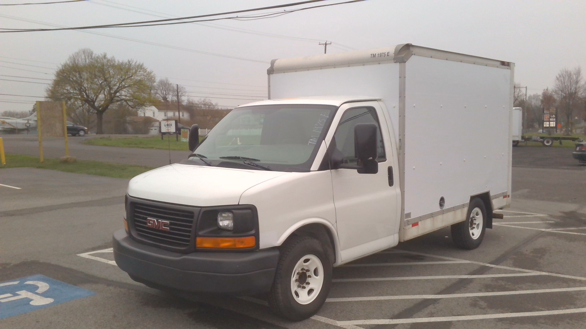 Used 2013 10 ' Box Truck for sale