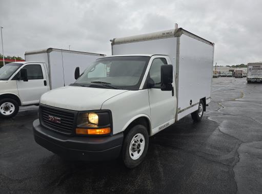 Used 2012 10 ' Box Truck for sale