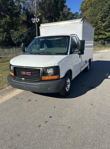 Used 2013 10 ' Box Truck for sale