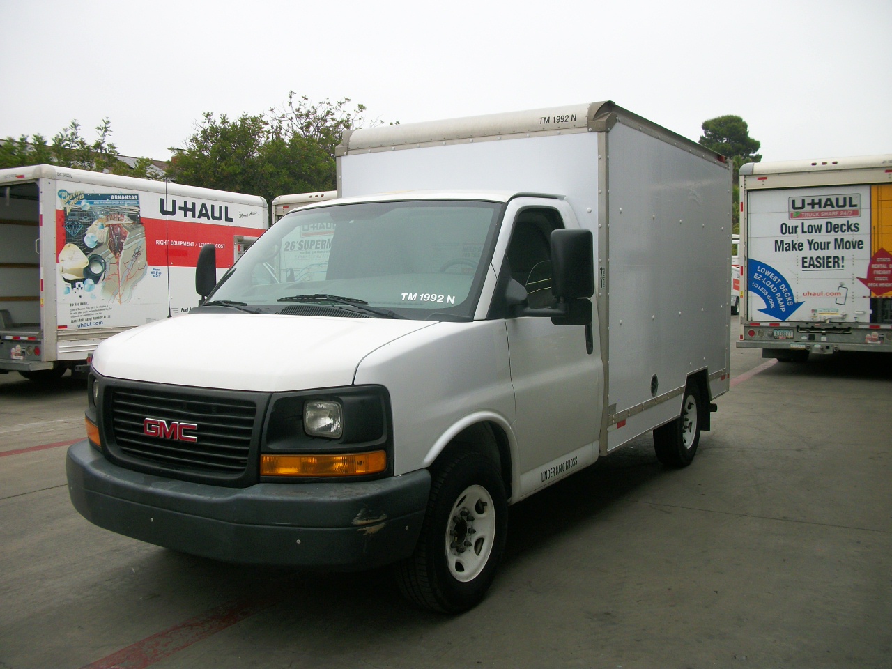 Used 2011 10 ' Box Truck for sale