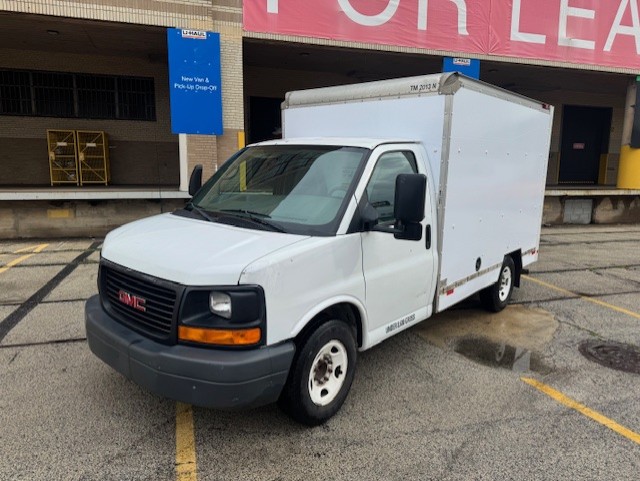 Used 2011 10 ' Box Truck for sale