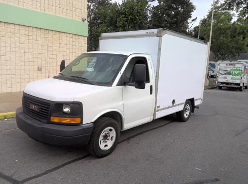 Used 2013 10 ' Box Truck for sale