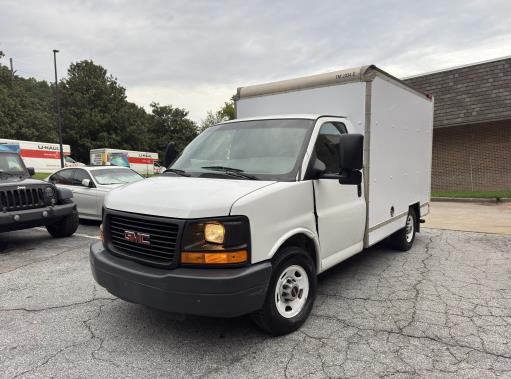 Used 2013 10 ' Box Truck for sale