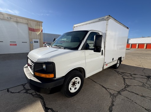 Used 2013 10 ' Box Truck for sale