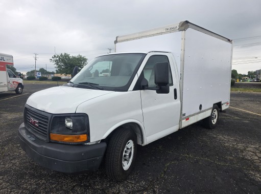 Used 2012 10 ' Box Truck for sale