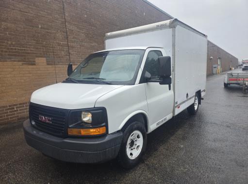 Used 2013 10 ' Box Truck for sale