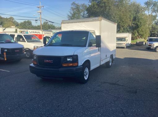 Used 2011 10 ' Box Truck for sale