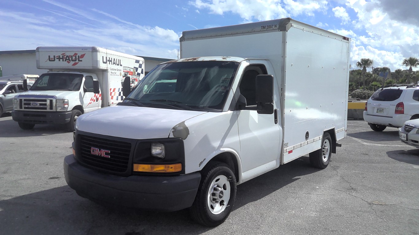 Used 2011 10 ' Box Truck for sale