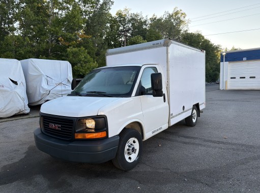 Used 2013 10 ' Box Truck for sale