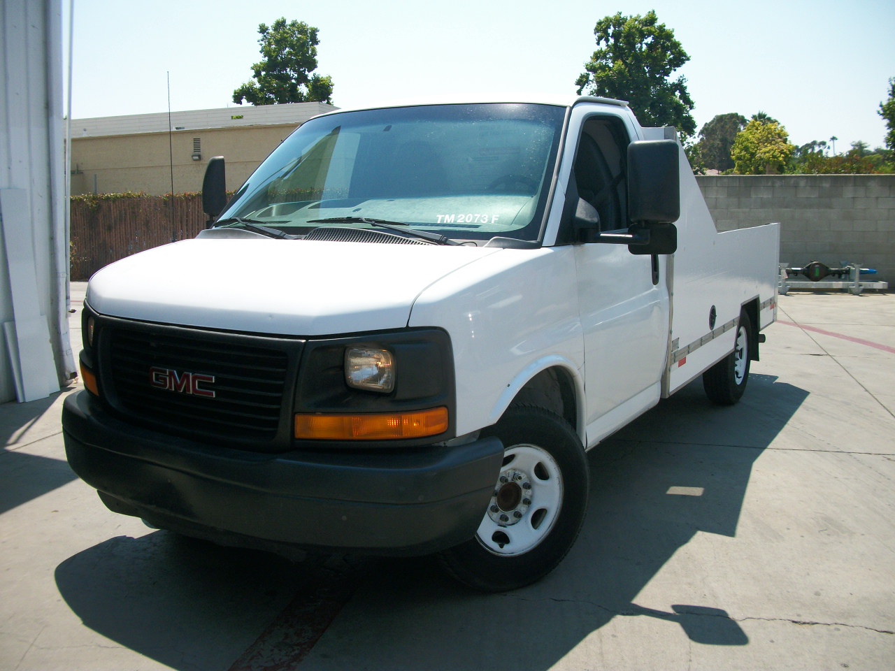 Used 2012 10 ' Box Truck for sale