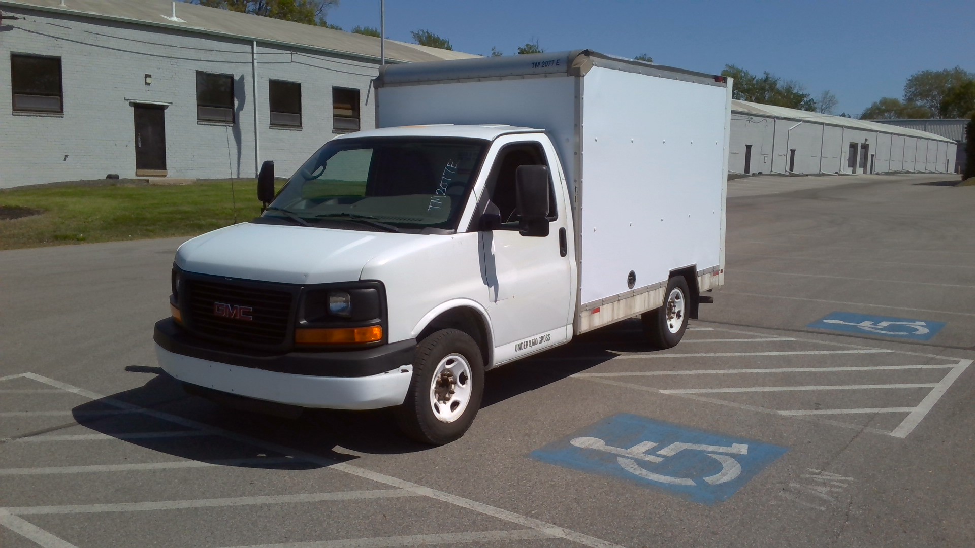 Used 2013 10 ' Box Truck for sale