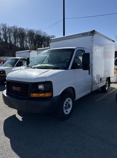 Used 2013 10 ' Box Truck for sale