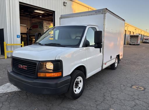Used 2013 10 ' Box Truck for sale