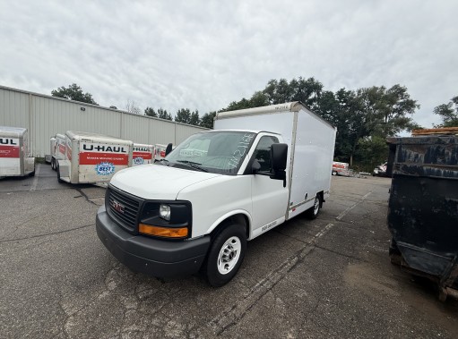 Used 2013 10 ' Box Truck for sale