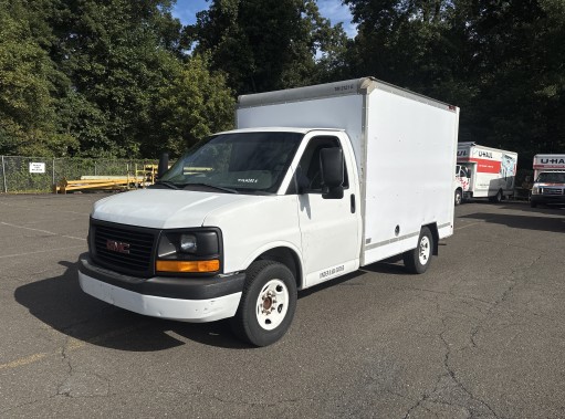 Used 2013 10 ' Box Truck for sale