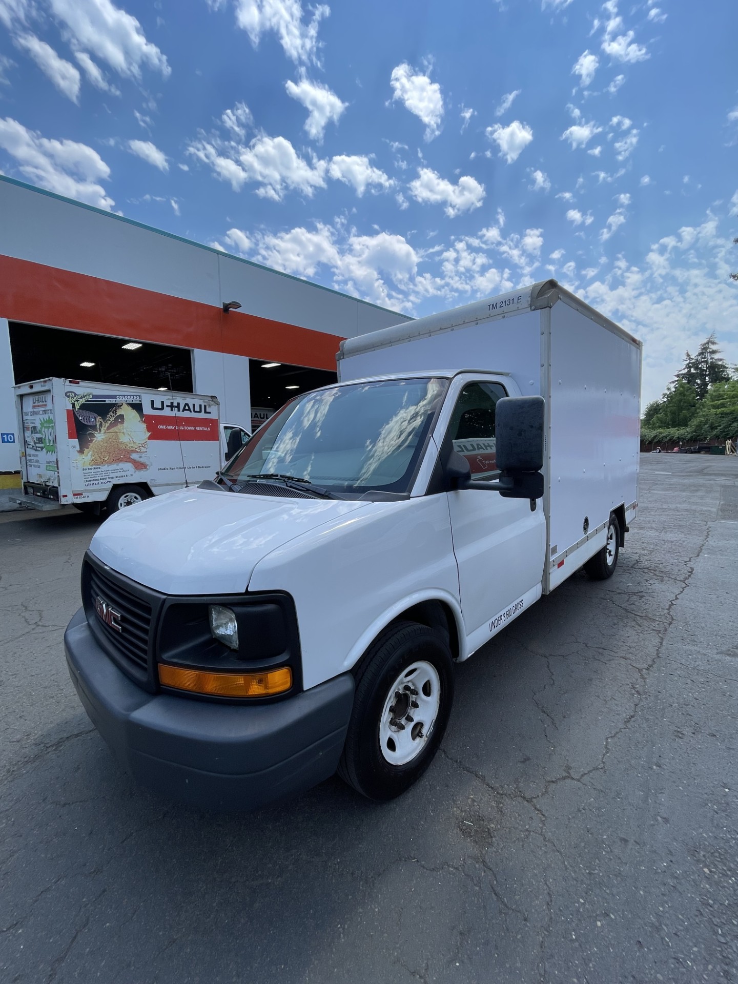 Used 2013 10 ' Box Truck for sale