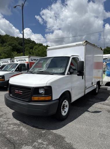 Used 2012 10 ' Box Truck for sale