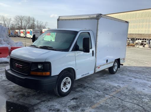 Used 2013 10 ' Box Truck for sale