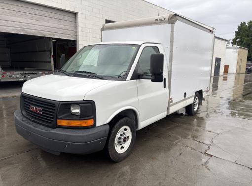 Used 2013 10 ' Box Truck for sale
