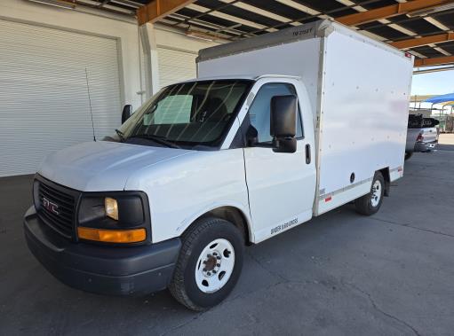 Used 2012 10 ' Box Truck for sale