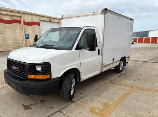 Used 2013 10 ' Box Truck for sale