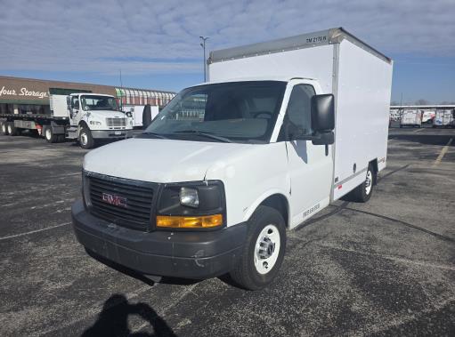 Used 2011 10 ' Box Truck for sale