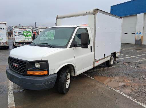 Used 2013 10 ' Box Truck for sale