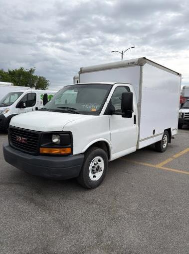 Used 2012 10 ' Box Truck for sale